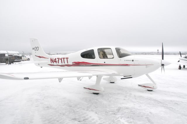 Cirrus SR-22 (N471TT)