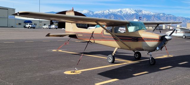 Cessna Skyhawk (N8385B)