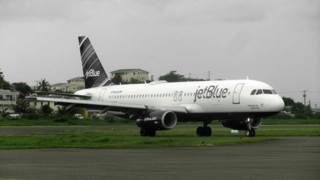 Airbus A320 (N794JB) - tlpl