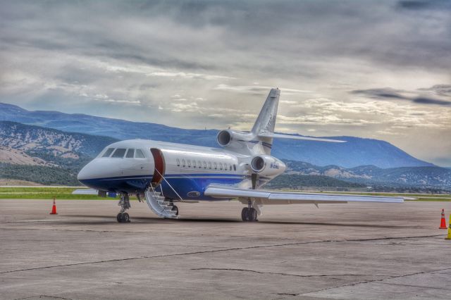 Dassault Falcon 900 (N18MZ)