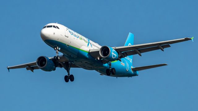 Airbus A320 (N628VA) - Gemini 101 arriving from Miami, and my first time seeing GXA!