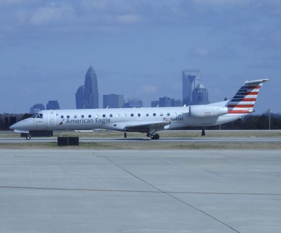 Embraer ERJ-145 (N643AE)