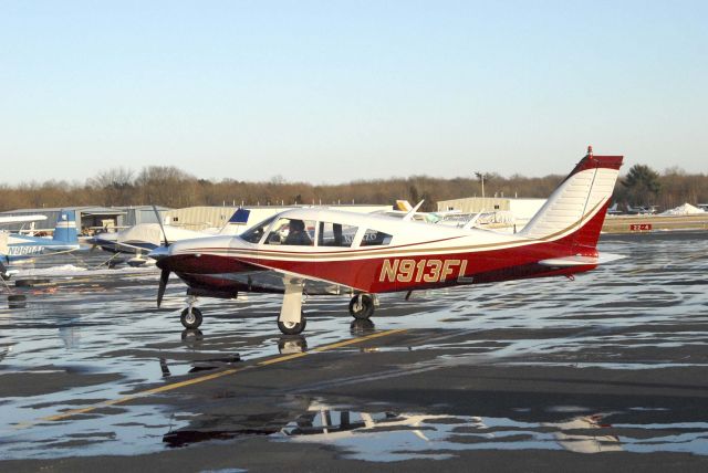 Piper Cherokee (N913FL) - Our Arrow returns home with a new paint job.