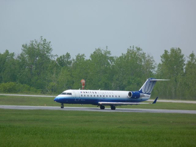 Canadair Regional Jet CRJ-200 (N679SA)