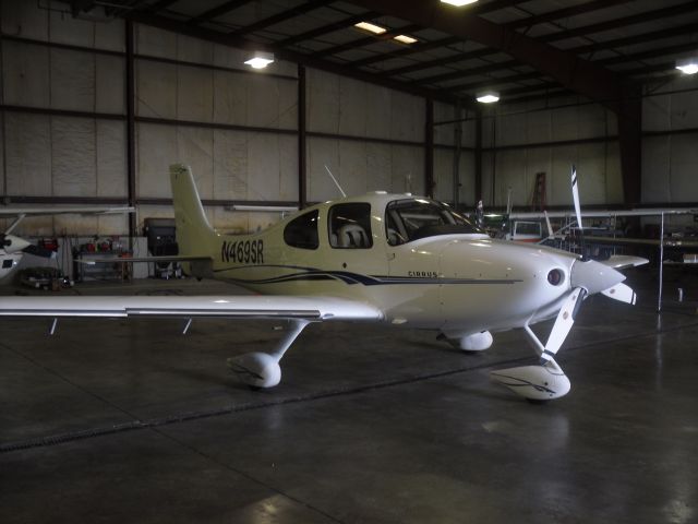 Cirrus SR-22 (N469SR)