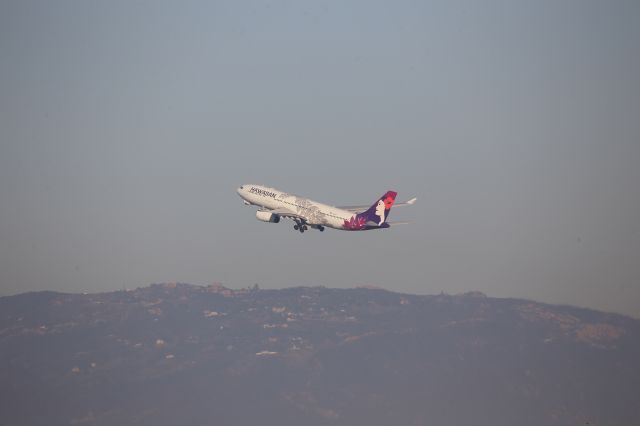 Airbus A330-200 (N388HA)