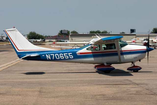 Cessna Skylane (N70655)