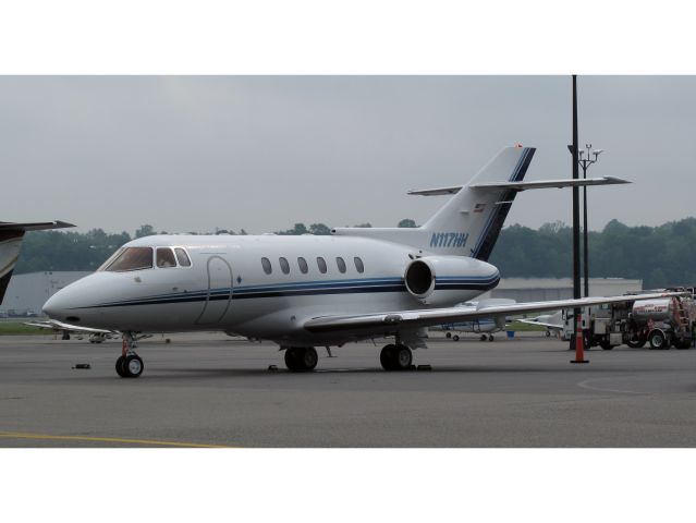 Hawker 800 (N117HH)