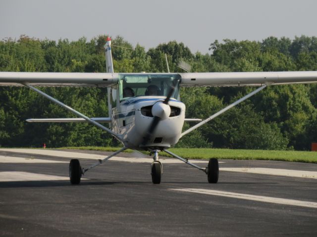 Cessna 152 (N95737) - Kent 13 on her take-off roll down RWY19 for landings practice. 