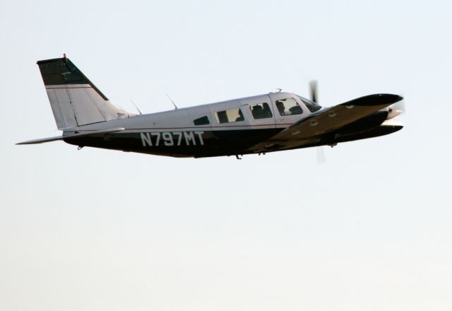 Piper Seneca (N797MT) - Take off RW24.