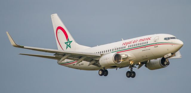 Boeing 737-700 (CN-RNV)