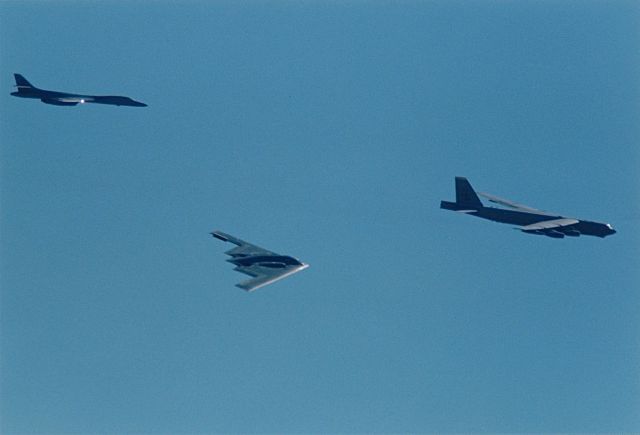 — — - USAF Bomber Fly By at the Edwards AFB Open House and Air Show 10-18-1997