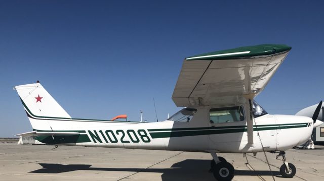 Cessna Commuter (N10208)