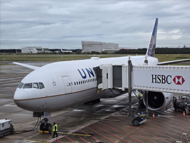 Boeing 777-200 (N74007) - About to fly BNE-SFO, which was about 12.5 hours.