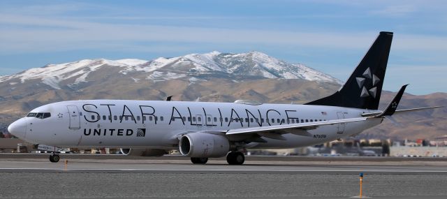 Boeing 737-800 (N76516) - Departure roll down runway 16L.