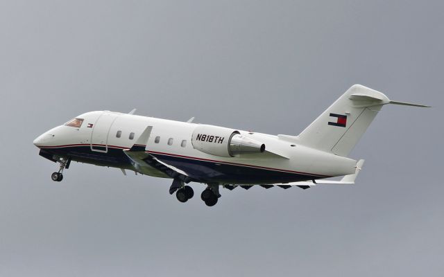 Canadair Challenger (N818TH) - tommy hilfiger cl-600 n818th dep shannon 26/7/16.