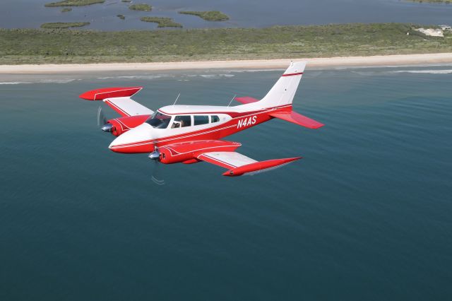 Cessna 310 (N4AS)