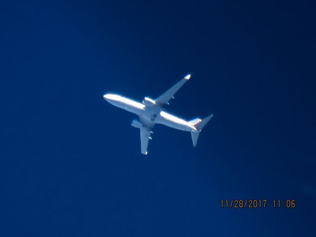 Boeing 737-800 (N964NN)
