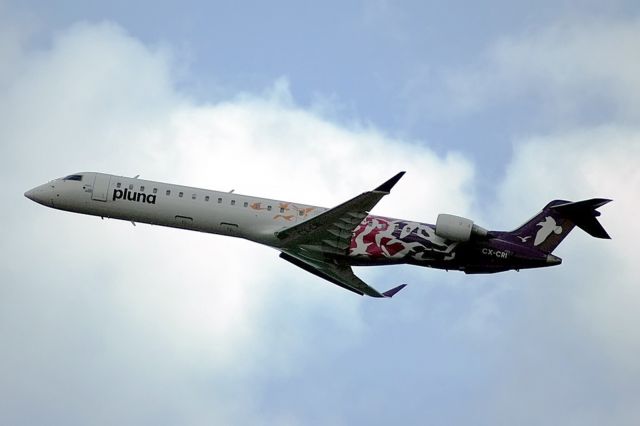 Canadair Regional Jet CRJ-900 (CS-CRI)