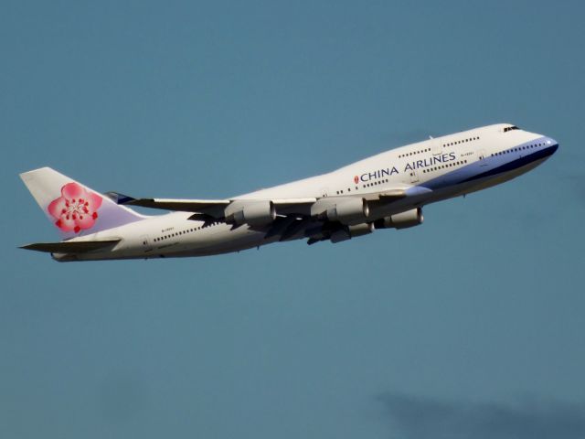 Boeing 747-400 (B-18201)