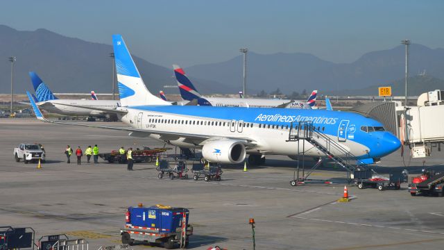 Boeing 737-800 (LV-FSK) - Aerolineas Argentinas Boeing 737-8BK(WL) LV-FSK in Santiago 