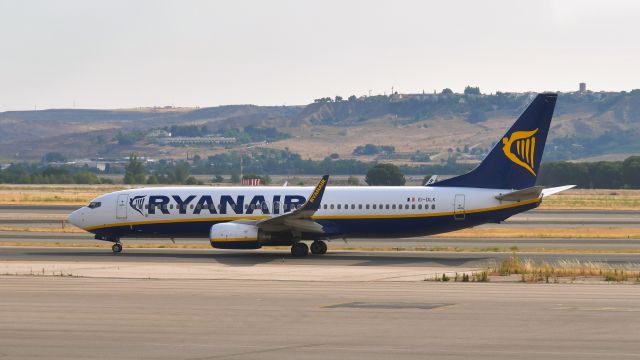 Boeing 737-800 (EI-DLK) - Ryanair Boeing 737-8AS(WL) EI-DLK in Madrid 