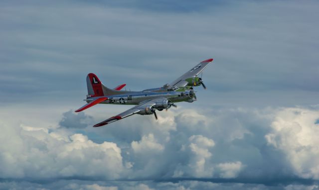 — — - Only COMPLETE B-17 flying ... CZBB