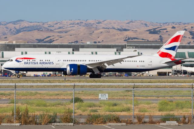 Boeing 787-9 Dreamliner (G-ZBKA)