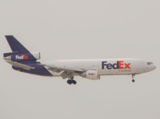 McDonnell Douglas DC-10 (N306FE)