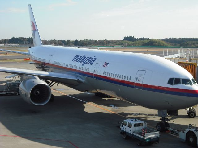 Boeing 777-200 — - A Malaysian air lins 777 at narita air port
