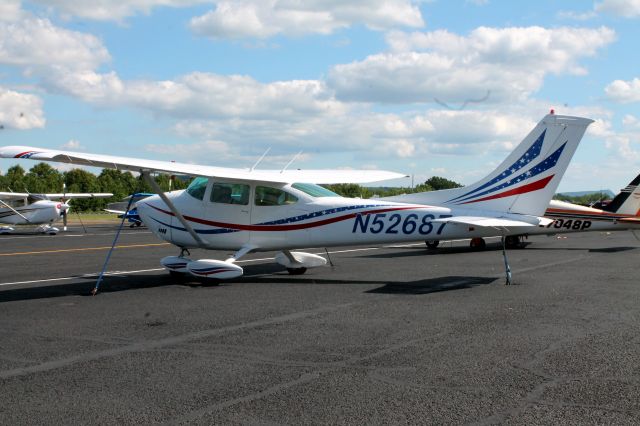 Cessna Skylane (N52687) - Taken on July 30, 2013.