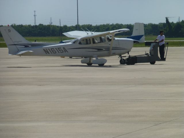 Cessna Skyhawk (N1615A)