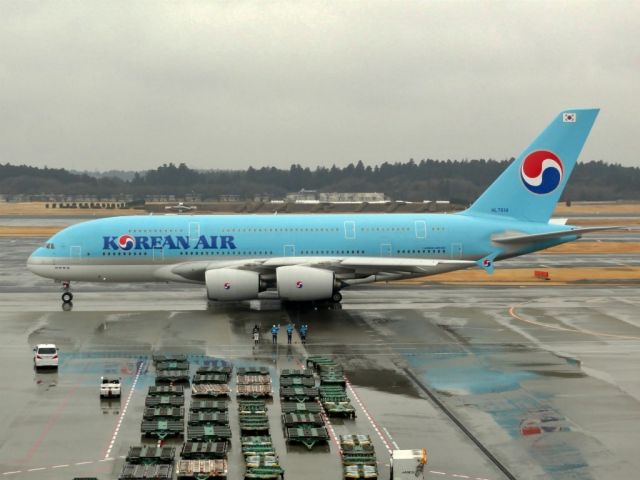 Airbus A380-800 (HL7614)