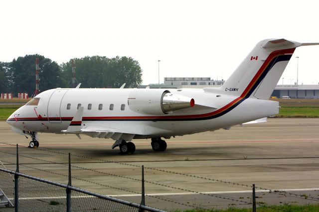 Canadair Challenger (C-GAWH)