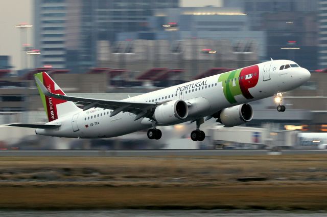 Airbus A321 (CS-TXA) - 'Air Portugal 218' departing back to Lisbon Humberto Delgado Airport