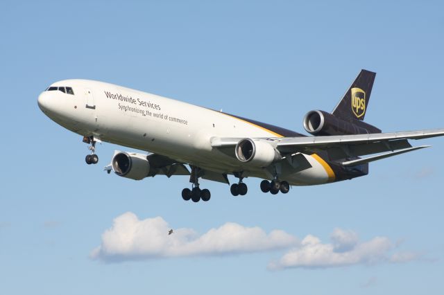 Boeing MD-11 (N271UP) - Beautiful day at Minneapolis Aug 2015.