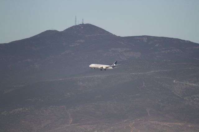 Boeing 787-8 (N966AM) - FINAL APPROACH 27 MMTJ