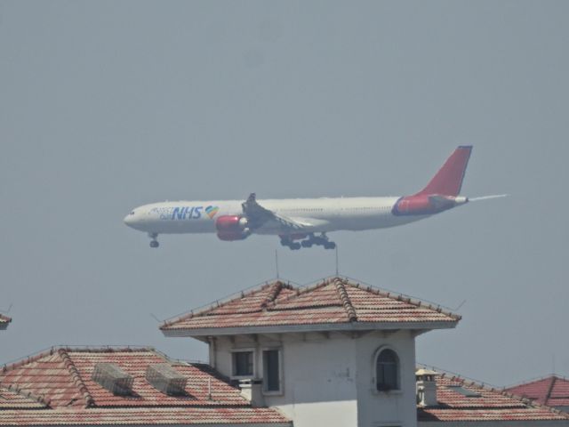 Airbus A340-600 (9H-NHS)