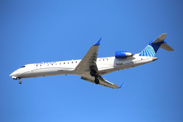 Canadair Regional Jet CRJ-700 (N783SK)