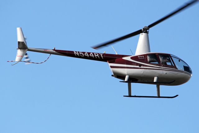 Robinson R-44 (N544RT)