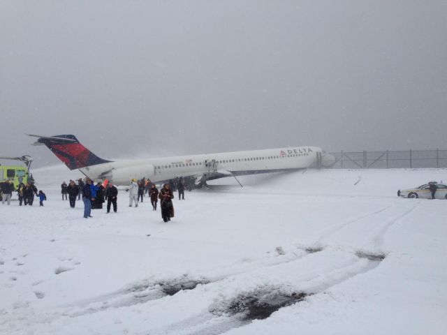 Douglas DC-9-10 (N909DL)