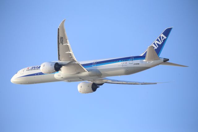 Boeing 787-9 Dreamliner (JA928A)