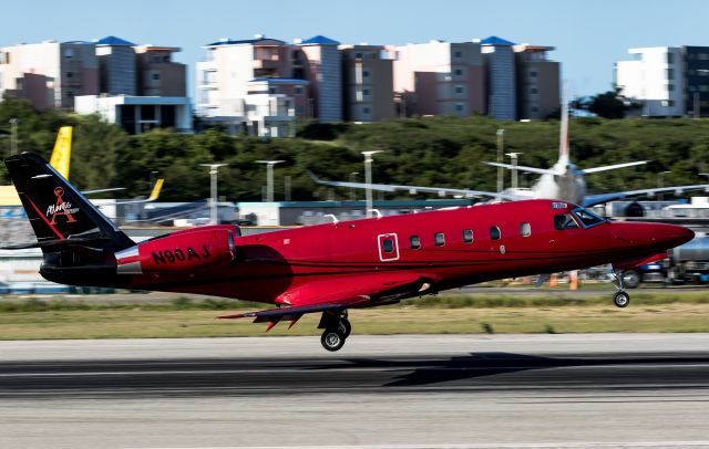 IAI Gulfstream G100 (N90AJ)