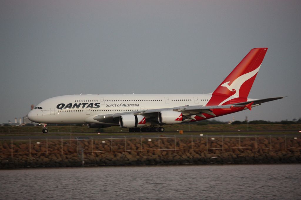 Airbus A380-800 (VH-OQF)