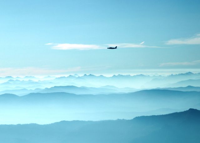 Piper Seneca (N8456C) - Flying from McCall to Boise