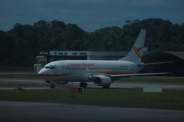 BOEING 737-300 (PZ-TCO)