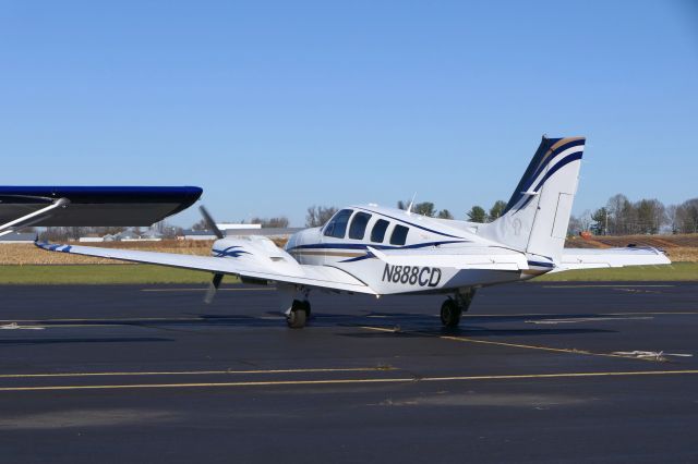 Beechcraft Baron (58) (N888CD)