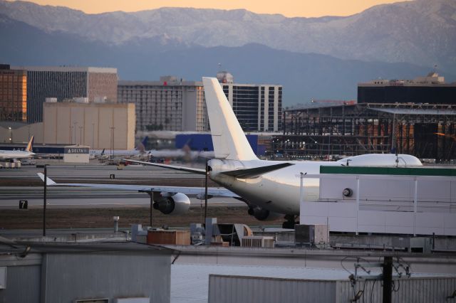 Boeing 747-400 (N742CK)