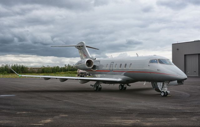 Canadair Challenger 350 (N351VJ)