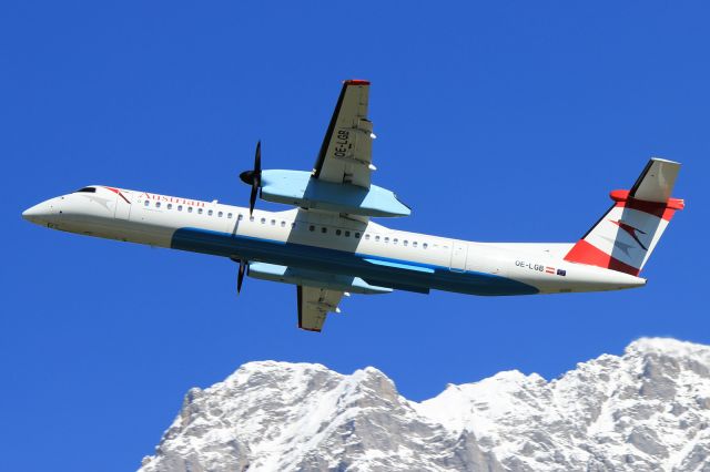 de Havilland Dash 8-400 (OE-LGB)